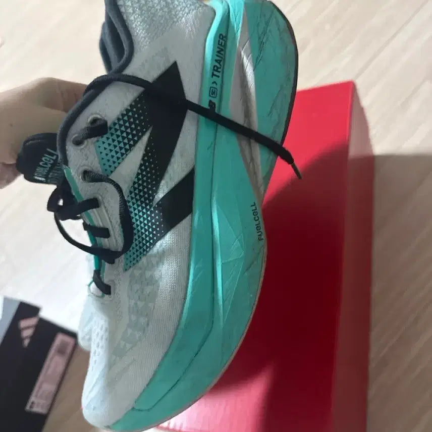 [BUNJANG] New Balance Trainer v3 Sneakers / 뉴발란스 트레이너v3 2702E