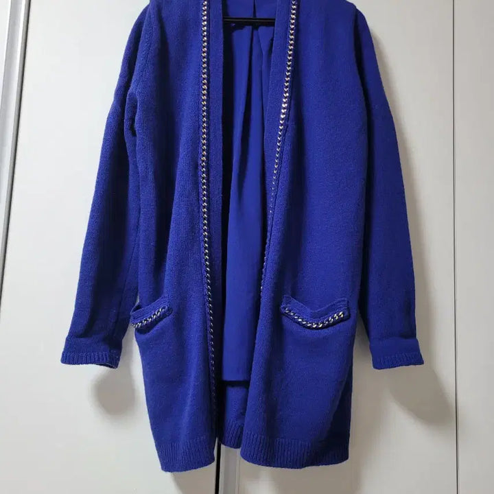 [BUNJANG] Minimum Blue Chain Embellished Cardigan / 미니멈 블루 체인 장식 가디건