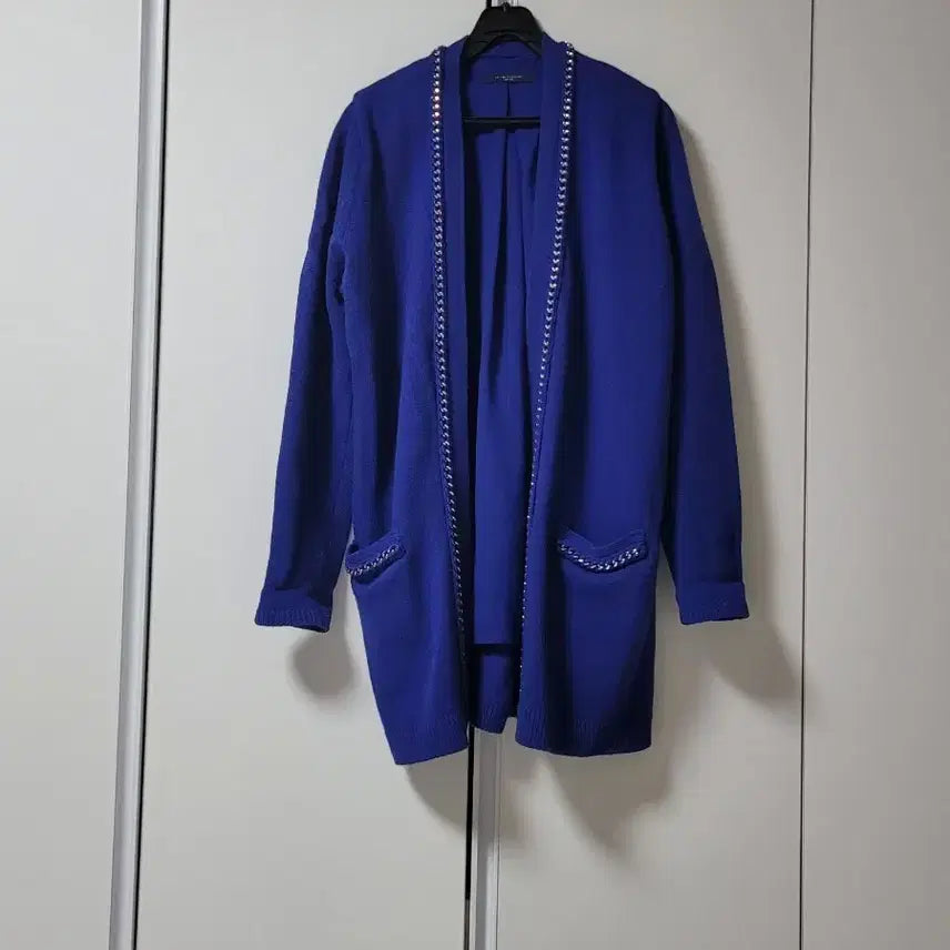 [BUNJANG] Minimum Blue Chain Embellished Cardigan / 미니멈 블루 체인 장식 가디건