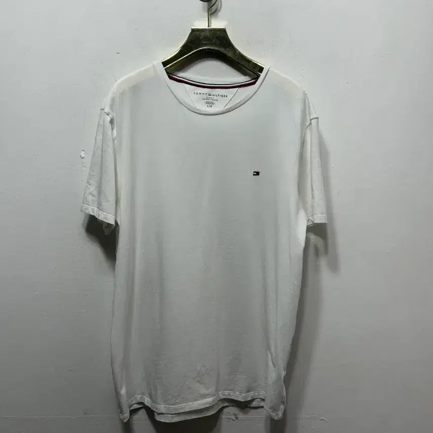 [SOLD OUT] 타미힐피거 화이트 반팔 티셔츠 L