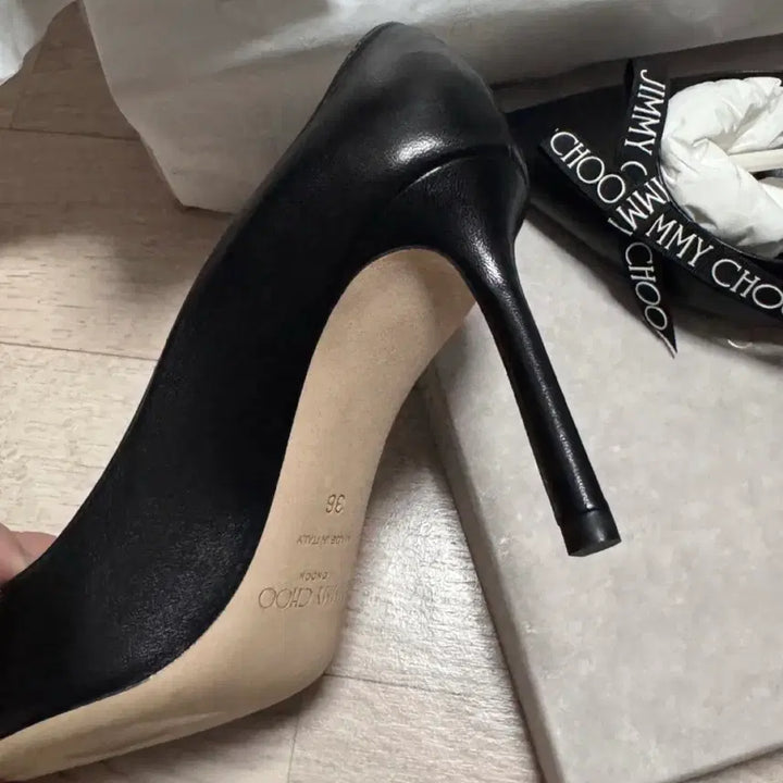 [BUNJANG] Jimmy Choo Romi Bow Pumps (Size 230/36) / (새제품)지미추 로미 보우 펌프스 230(36)