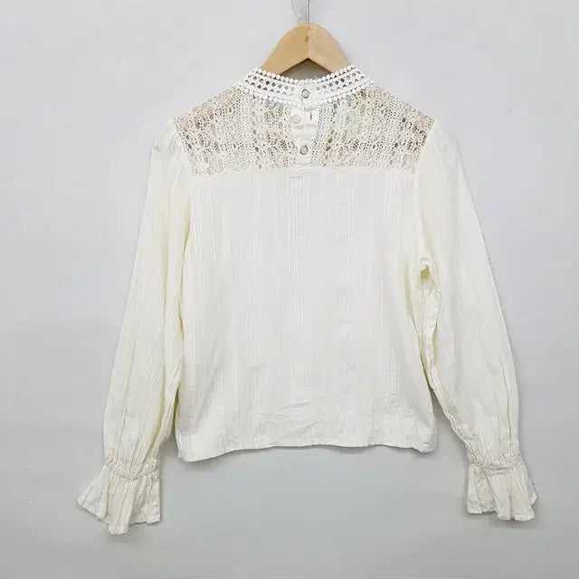 [BUNJANG] PAGEBOY Lace Blouse Ivory / PAGEBOY 레이스 블라우스 아이보리