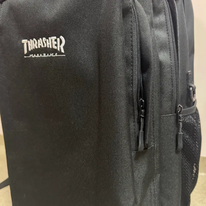 [BUNJANG] Thrasher Magazine 3 Layer Backpack Black / 트레셔 매거진 3 레이어 백팩 블랙