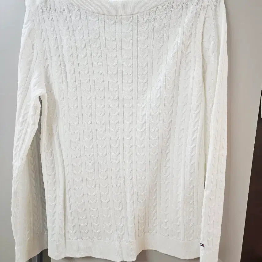 [BUNJANG] Tommy Hilfiger Boat Neck Knit Top with Keyring / 화이트 타미힐피거 보트넥 니트*키링증정