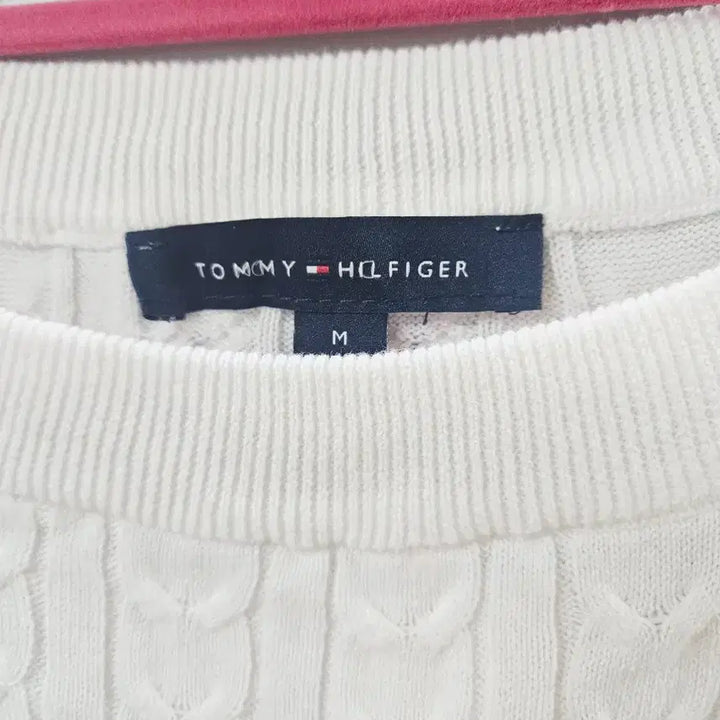 [BUNJANG] Tommy Hilfiger Boat Neck Knit Top with Keyring / 화이트 타미힐피거 보트넥 니트*키링증정
