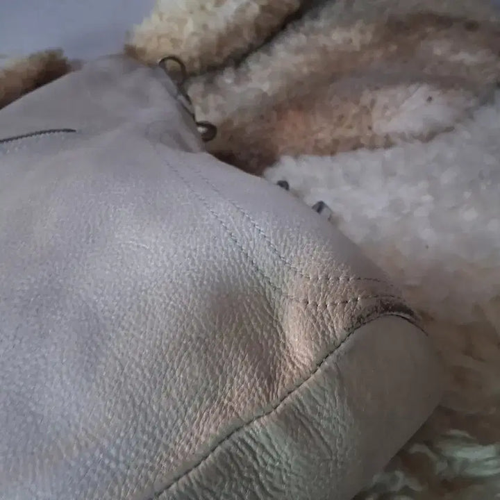[BUNJANG] Ivory Leather Crossbody Bag / 아이보리 가죽 크로스백