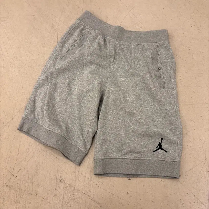 [BUNJANG] Jordan Small Logo Gray Shorts / 조던 스몰로고 그레이 반바지