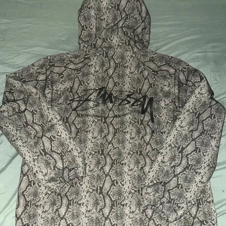 [BUNJANG] Stussy Snake Print Nylon Jacket / 스투시 비치 쉘 스네이크 프린트 나일론 자켓