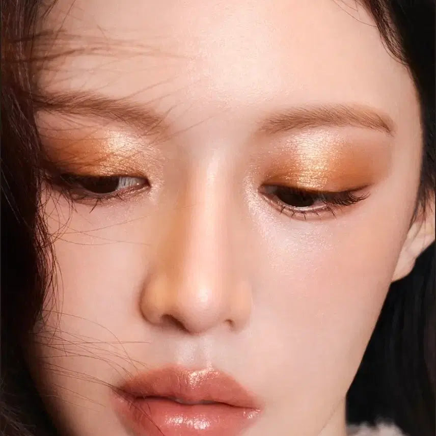 [BUNJANG] Elle Magazine Featuring Go Youn-jung / <모자무싸><이사랑통역되나요?>도라미 고윤정님 화보실린 엘르잡지양도
