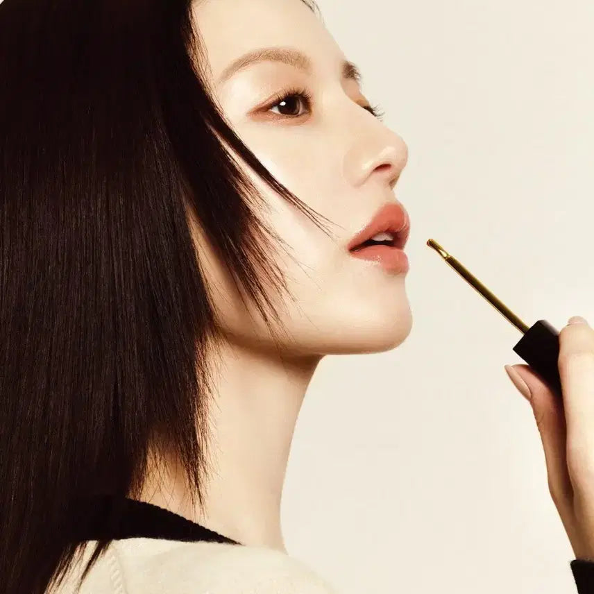 [BUNJANG] Elle Magazine Featuring Go Youn-jung / <모자무싸><이사랑통역되나요?>도라미 고윤정님 화보실린 엘르잡지양도