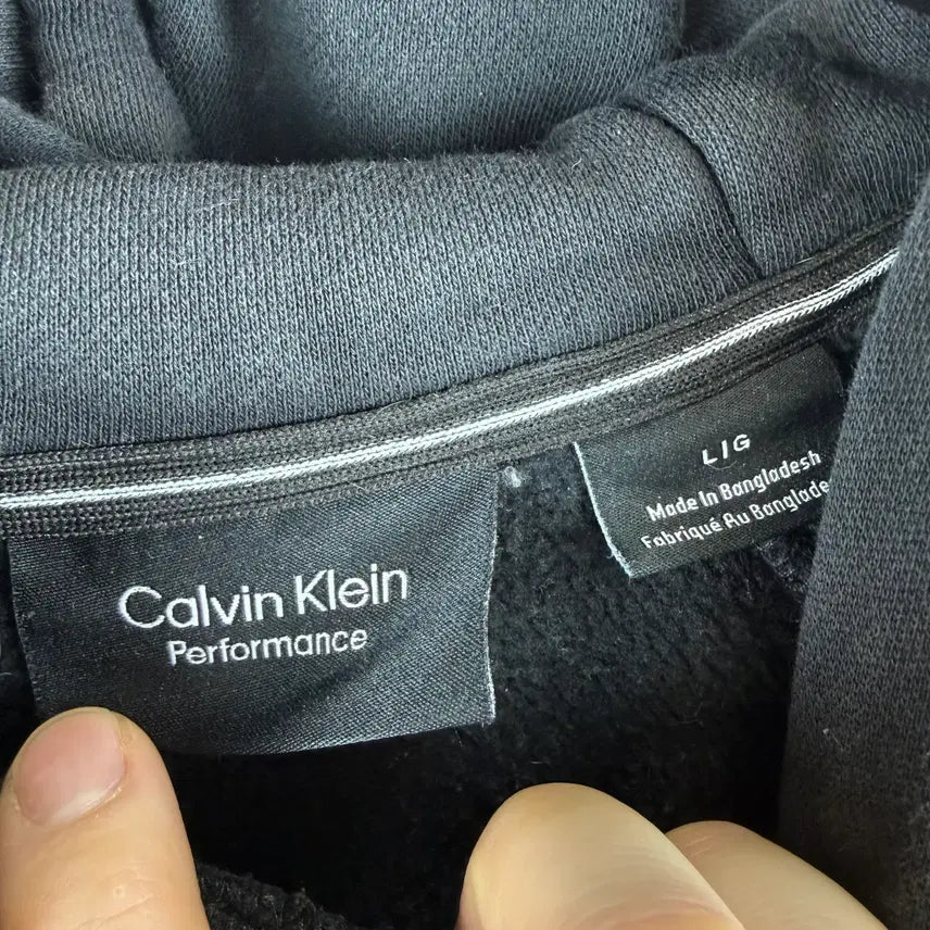 [BUNJANG] Calvin Klein Performance Hoodie Black / L) 캘빈클라인 퍼포먼스 후드 티 블랙