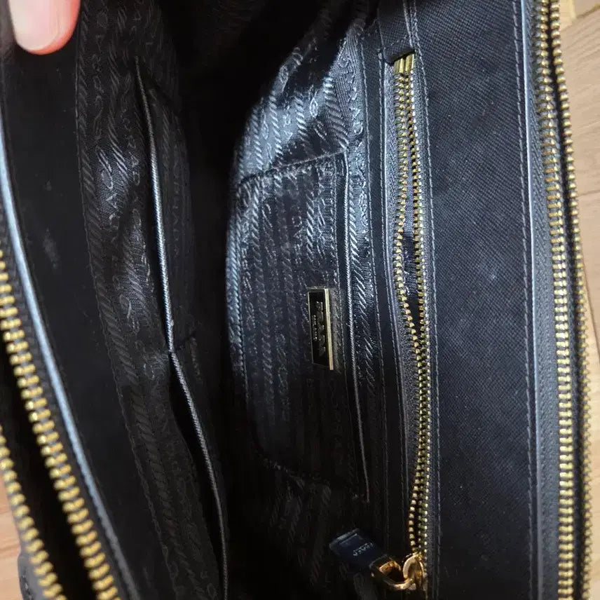 [BUNJANG] Black Saffiano Tote Bag / 블랙 사피아노 토트백