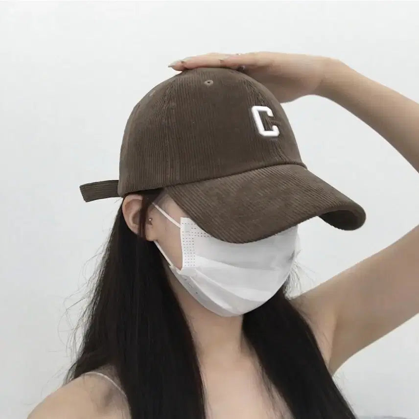 [BUNJANG] Benny Heroes C Logo Corduroy Ball Cap / 베니히로즈 C로고 코듀로이볼캡