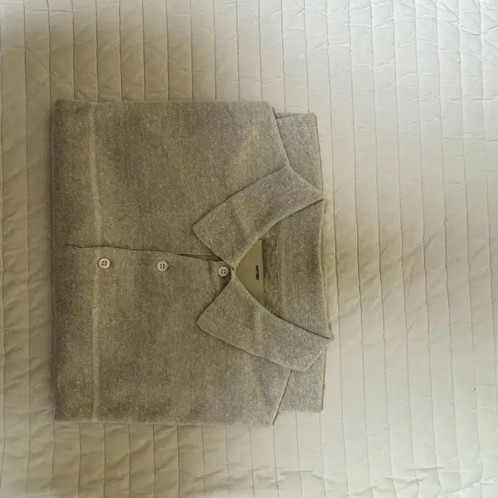 [SOLD OUT] 포터리 반팔 니트 팝니다.