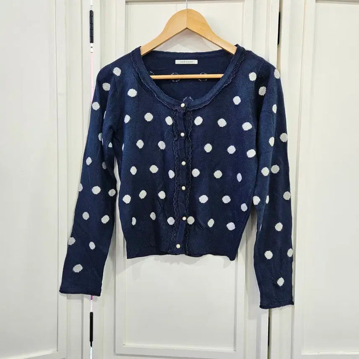 [BUNJANG] axes femme Dot Knit Cardigan / axes femme 도트 니트 가디건