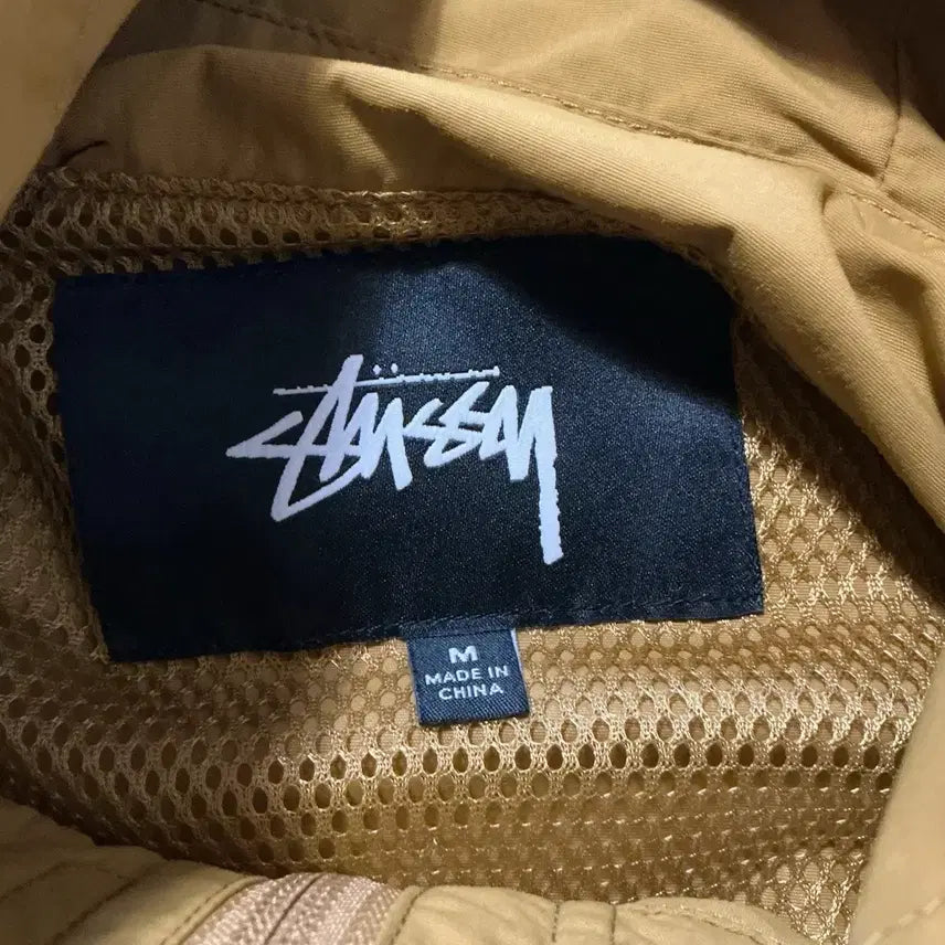 [BUNJANG] Stussy 3M Reflective Mustard Yellow Tech Windbreaker / 스투시 3M 리플렉티브 머스타드 옐로우 테크 윈드브레이커