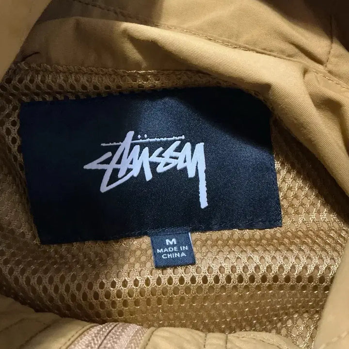 [BUNJANG] Stussy 3M Reflective Mustard Yellow Tech Windbreaker / 스투시 3M 리플렉티브 머스타드 옐로우 테크 윈드브레이커