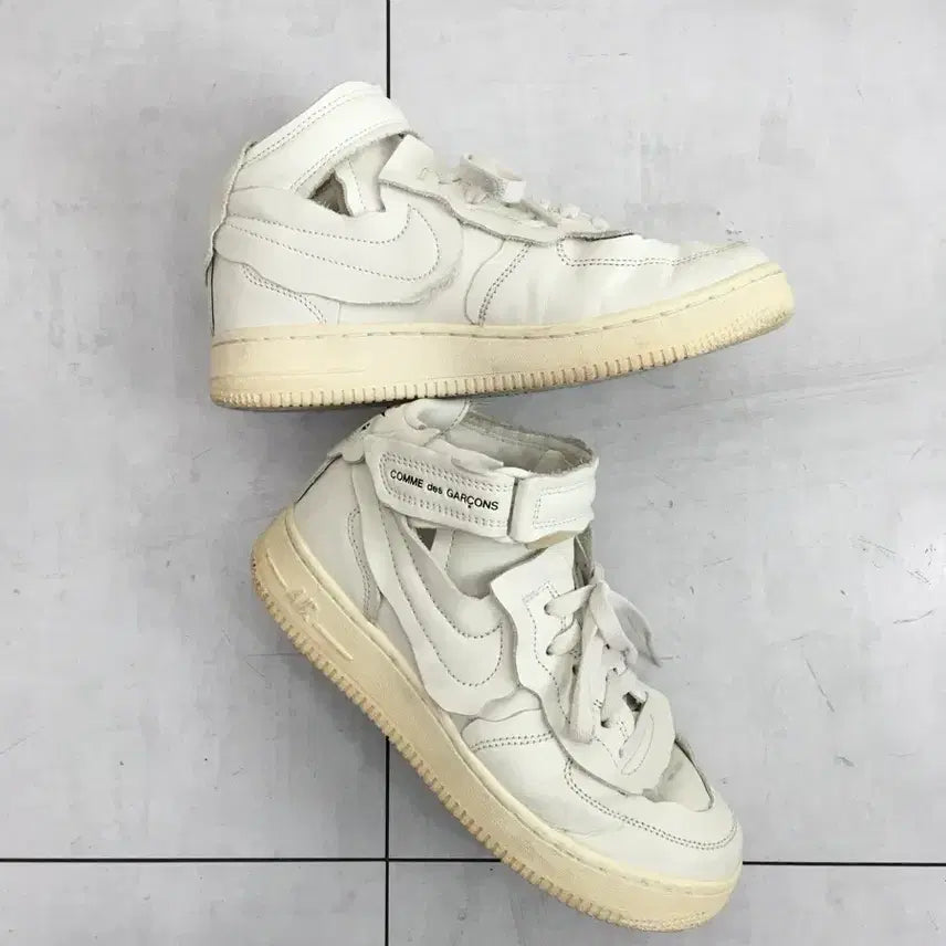 [SOLD OUT] 꼼데가르송 나이키 에어포스 스니커즈