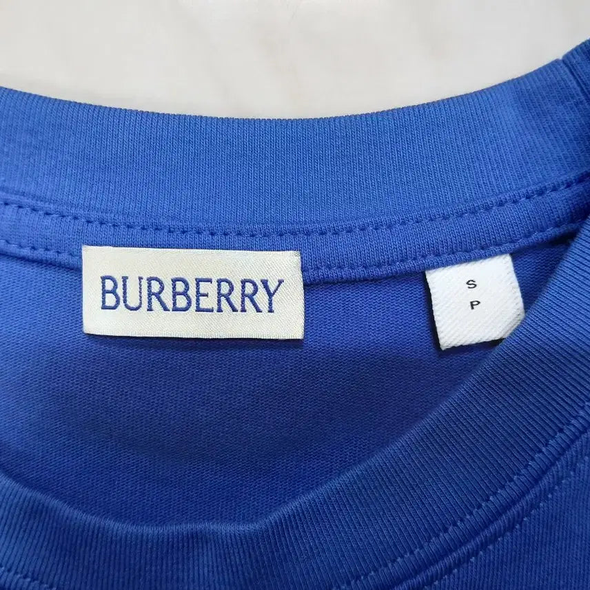 [BUNJANG] Burberry Unisex Short Sleeve T-shirt / [이태리 정품] 버버리 남성 여성공용 반팔 티셔츠 S 사이즈