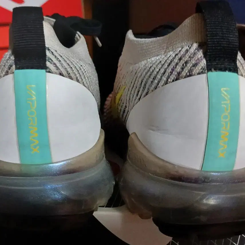 [BUNJANG] Nike Vapormax Flyknit 3 White Yellow Sneakers / 나이키 베이퍼맥스 플라이니트3 화이트옐로우
