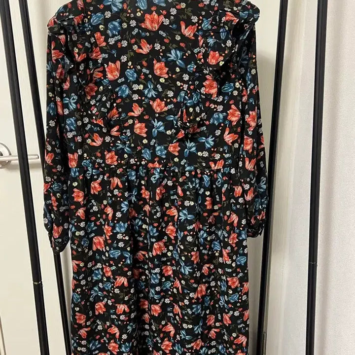 [BUNJANG] 8seconds Floral Ruffle Long Dress / 블랙 플라워 롱 원피스 1048