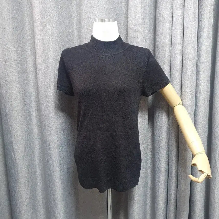 [BUNJANG] Black Mock Neck Knit Sweater / 블랙 반목 니트