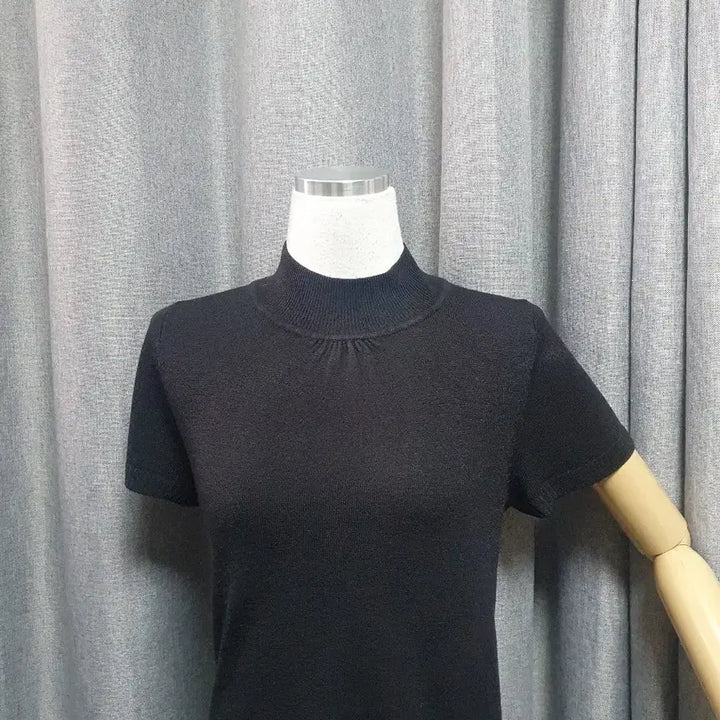 [BUNJANG] Black Mock Neck Knit Sweater / 블랙 반목 니트
