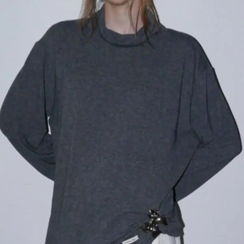[BUNJANG] Overdue Flare Tencel Turtleneck Shirt / 오버듀플레어 /루즈핏 텐셀 터틀넥 티셔츠