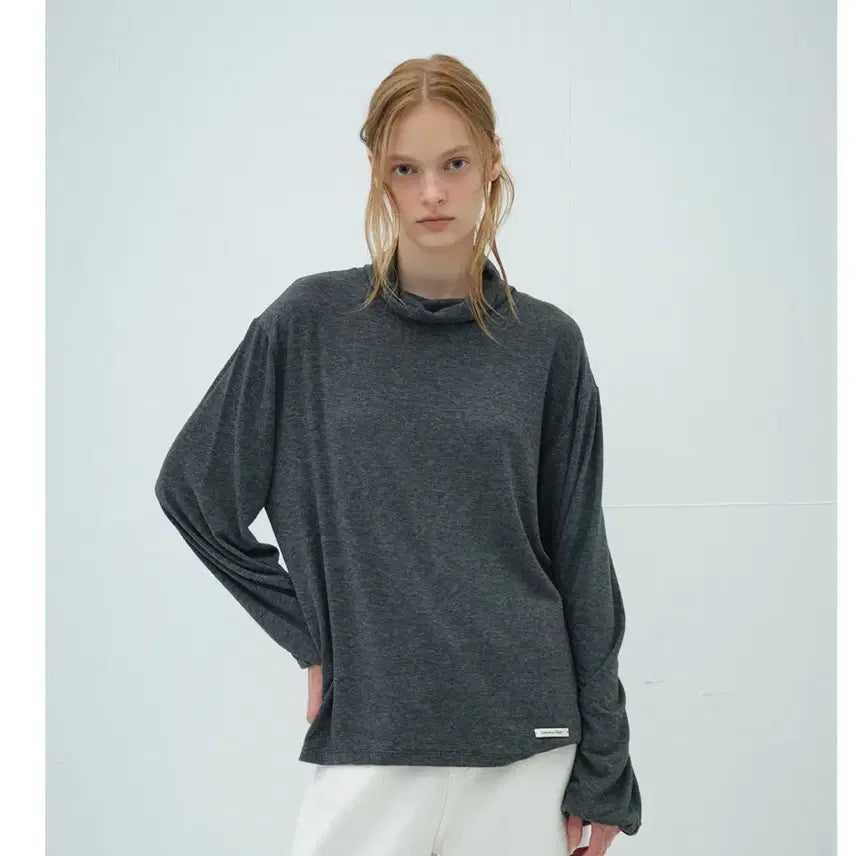 [BUNJANG] Overdue Flare Tencel Turtleneck Shirt / 오버듀플레어 /루즈핏 텐셀 터틀넥 티셔츠