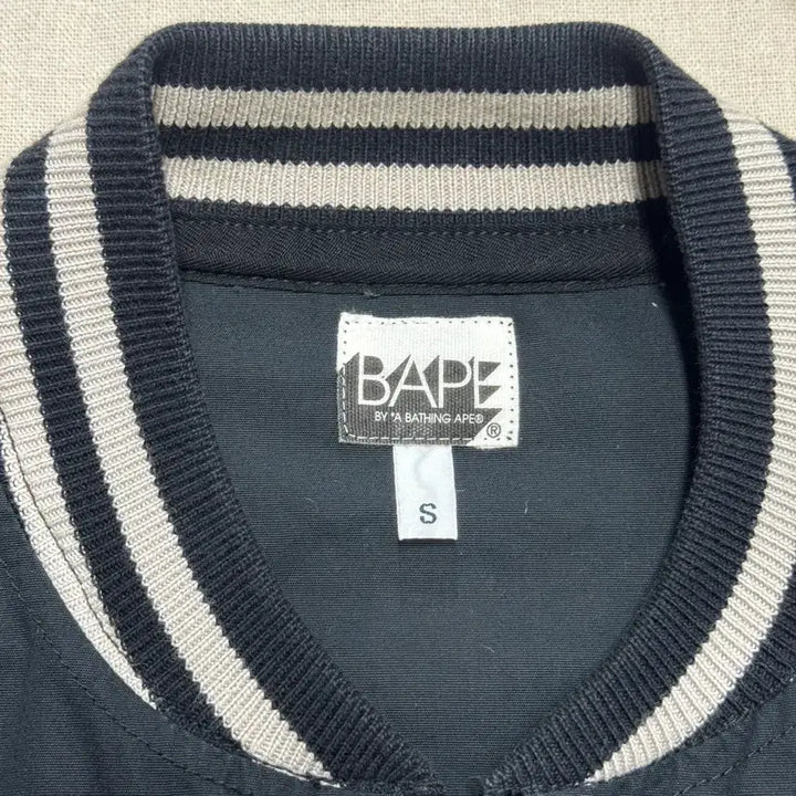 [BUNJANG] BAPE 00s Saru Back Logo Two-Way Bomber Jacket / 베이프 00s 사루 백로고 투웨이 봄버 자켓 S(100)