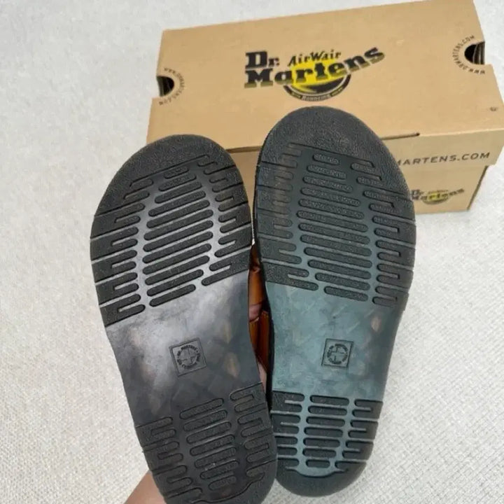[BUNJANG] Dr. Martens Cassie Oak Color Boots / 닥터마틴 캐시 오크컬러