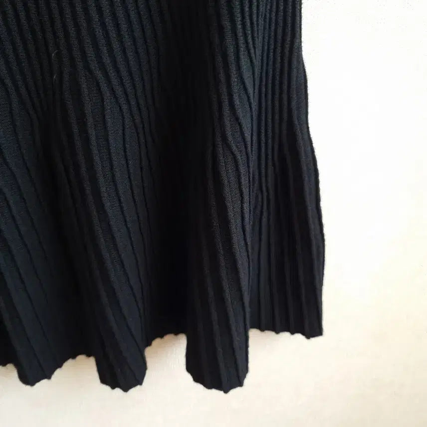 [BUNJANG] Theory Ribbed Flare Knit Skirt - Black / 띠어리 골지 플레어 니트 스커트 블랙