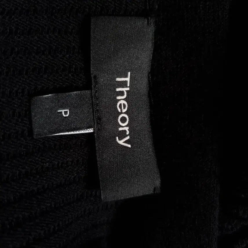 [BUNJANG] Theory Ribbed Flare Knit Skirt - Black / 띠어리 골지 플레어 니트 스커트 블랙