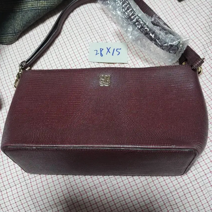 [BUNJANG] Louis Quatorze Embossed Leather Tote Bag / 루이까또즈 가방