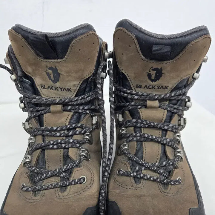 [BUNJANG] Black Yak Yak Road Master GTX 250 Brown Hiking Boots / 블랙야크 야크로드 마스터 GTX 250 브라운 최상급 고어텍스 등산화