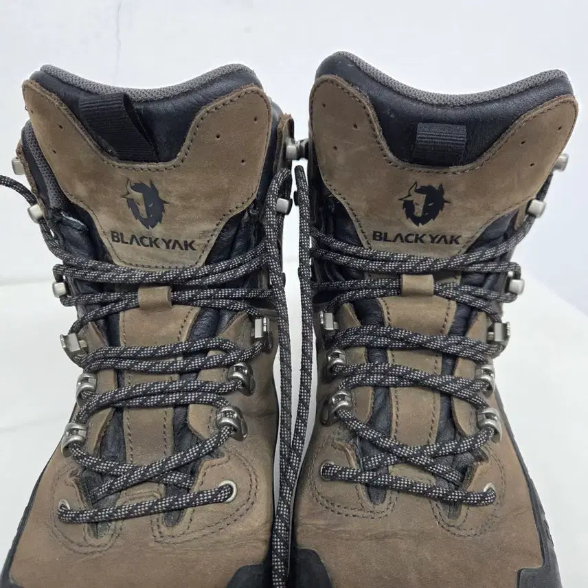 [BUNJANG] Black Yak Yak Road Master GTX 250 Brown Hiking Boots / 블랙야크 야크로드 마스터 GTX 250 브라운 최상급 고어텍스 등산화
