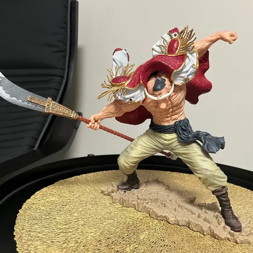 [BUNJANG] One Piece Whitebeard Figure / 원피스 제일복권 메모리얼 로그 D상 흰수염 피규어 팝니다.