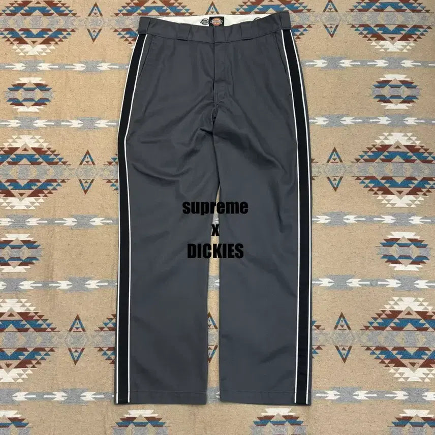 [BUNJANG] Supreme x Dickies 874 Stripe Work Pants Charcoal / [34] 슈프림 x 디키즈 스트라이프 874 워크 팬츠 차콜