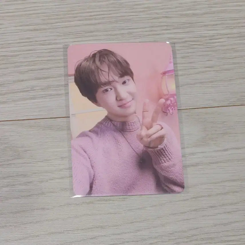 [BUNJANG] SHINee ONEW Popup Store POB Photocard / 샤이니 온유 터프러브 팝업스토어 5만원 이상 구매 인증 랜덤 포카 미공포