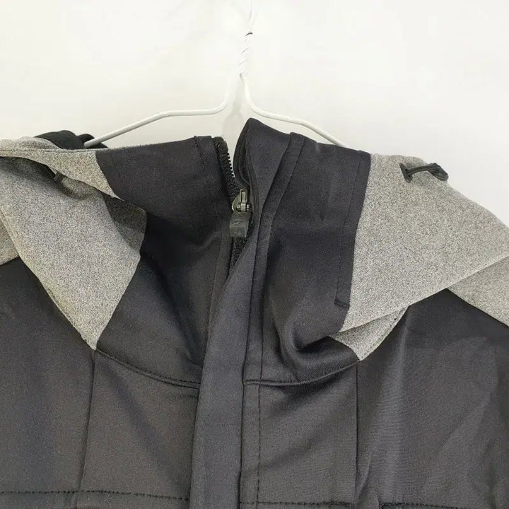 [BUNJANG] Nepa Unisex Black Track Suit Jacket / 네파 공용95 블랙 배색 트랙 수트 자켓 M1571