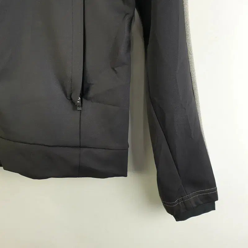 [BUNJANG] Nepa Unisex Black Track Suit Jacket / 네파 공용95 블랙 배색 트랙 수트 자켓 M1571