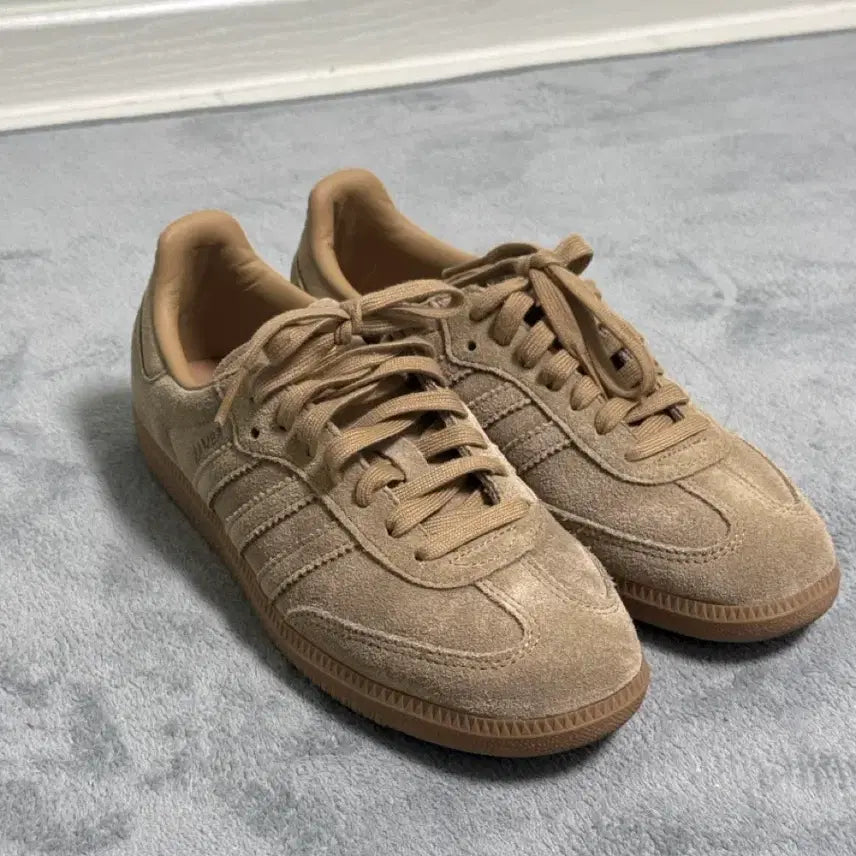 [BUNJANG] Adidas Suede Beige Sneakers / 아디다스 스웨이드 운동화 베이지