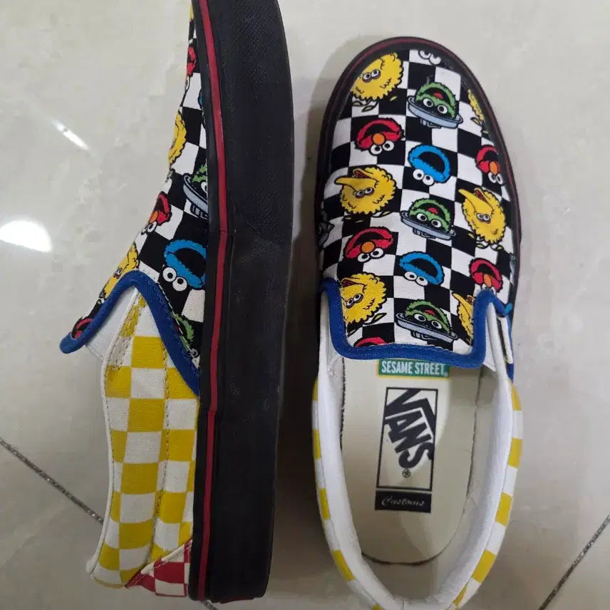 [BUNJANG] Vans Sesame Street Custom Slip-On Sneakers / 반스 체커보드 슬립온 세서미 스트리트 커스텀 콜라보