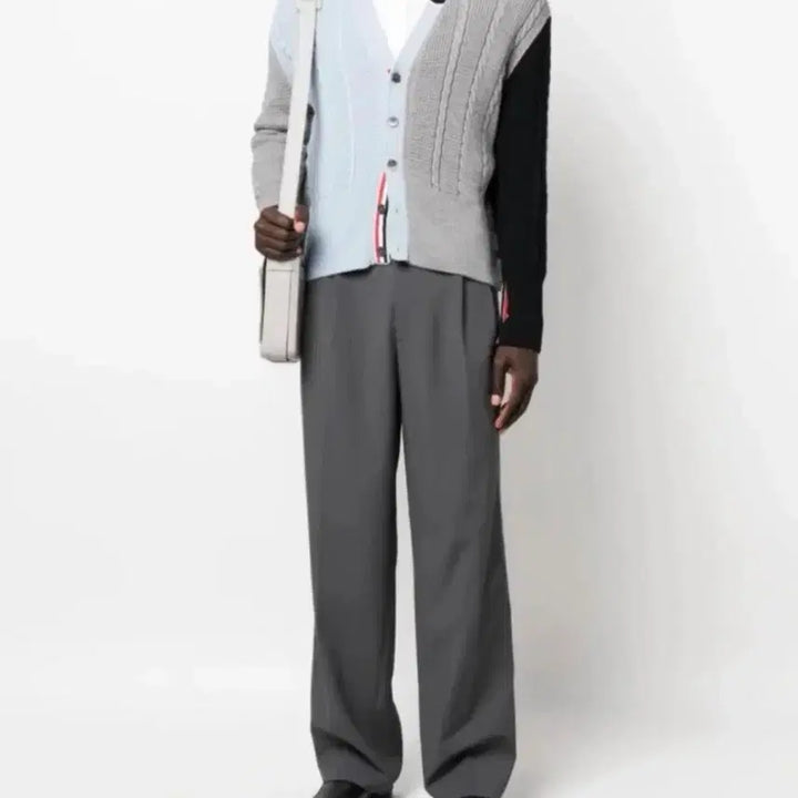 [BUNJANG] Thom Browne Fun Mix Wool Relax Cable Cardigan / 톰브라운 / 펀믹스 울 릴랙스 케이블 가디건 / 3