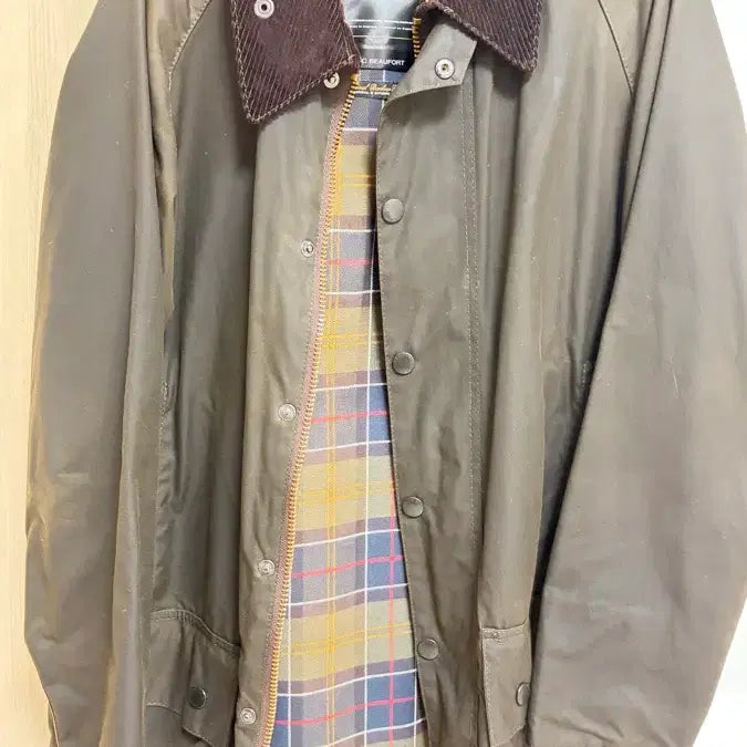 [BUNJANG] Barbour Beaufort Wax Jacket Olive / [상태극강] 바버 뷰포트 왁스 자켓 올리브