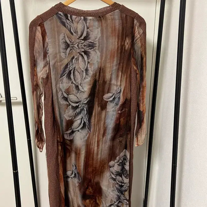 [BUNJANG] Floral Pattern See-Through Long Sleeve Blouse / 플라워 패턴 시스루 긴팔 블라우스 1049