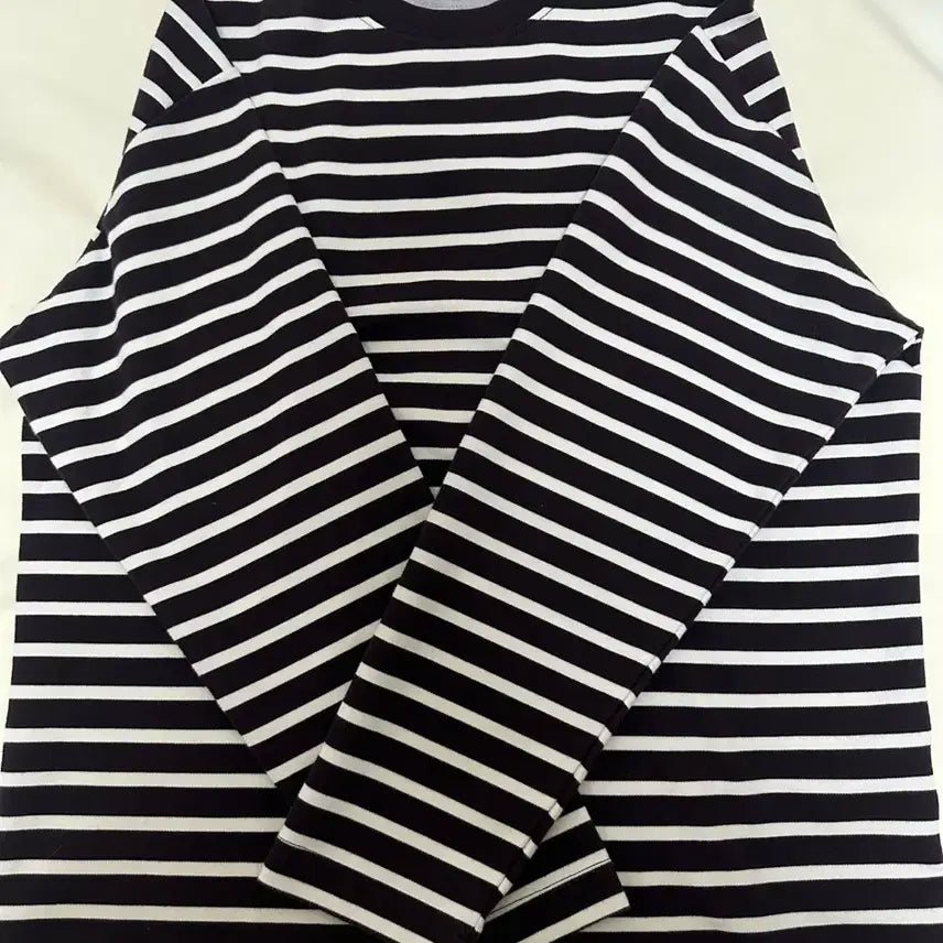 [BUNJANG] Spao Loose Fit Striped Long Sleeve T-shirt / 스파오 루즈핏 스트라이프 긴팔티