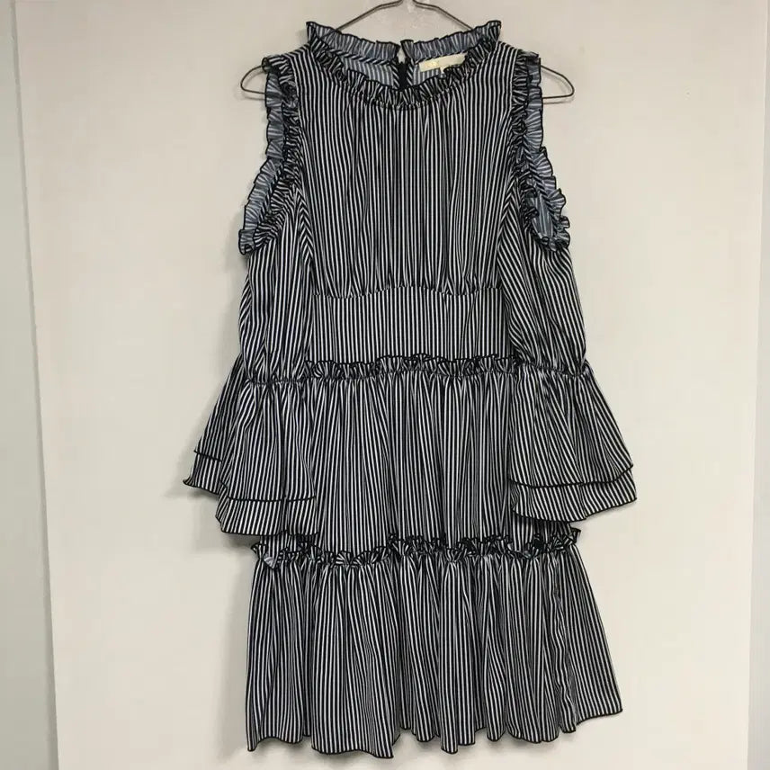 [BUNJANG] MAJE Flare Dress / MAJE 마쥬 플레어 드레스 원피스 1