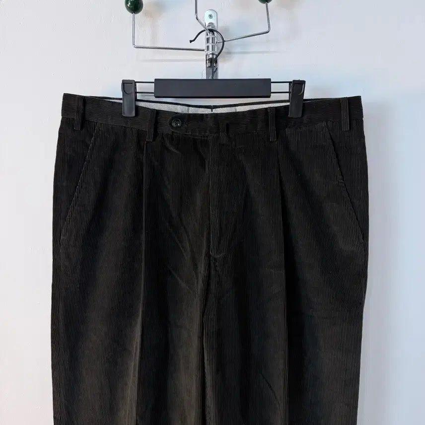 [BUNJANG] Colombo Cashmere Blend Corduroy Pants / 콜롬보 캐시미어 블렌드 코듀로이 팬츠