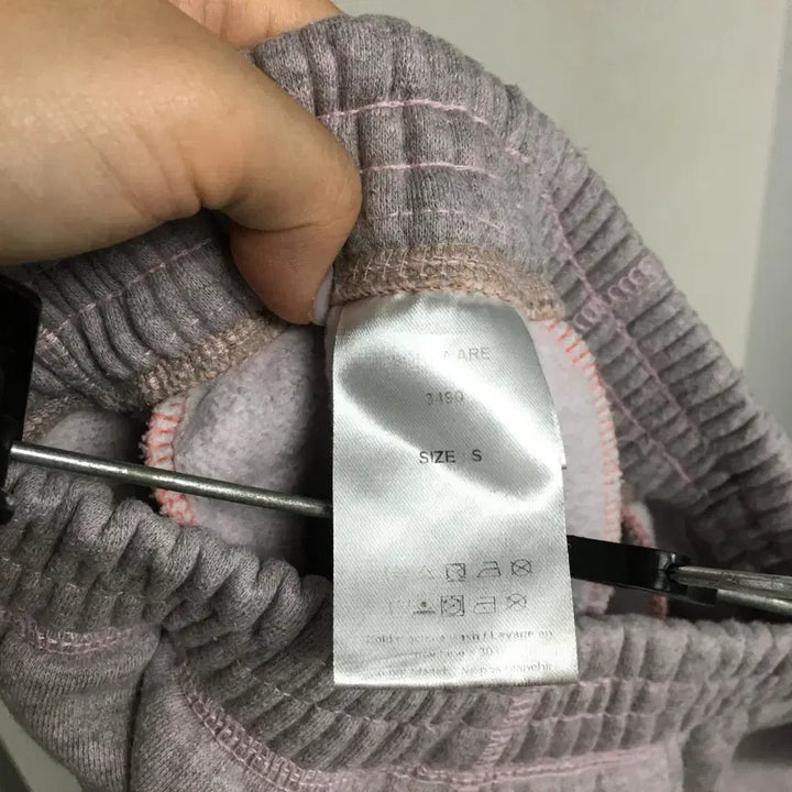 [BUNJANG] GANNI Smile Pink Sweatshirt and Pants Set S / GANNI 가니 스마일 핑크 맨투맨 팬츠 세트 S